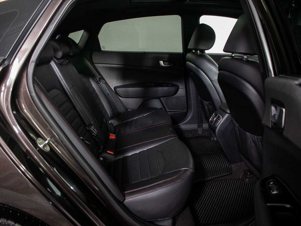 Kia Optima с пробегом — 2017 год. Фото: #7