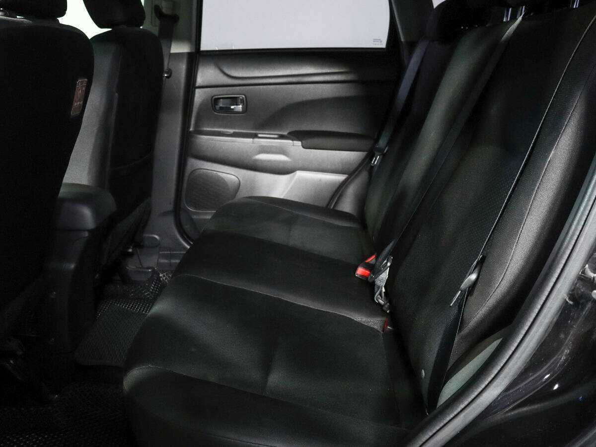 Mitsubishi ASX с пробегом — 2013 год. Фото: #9