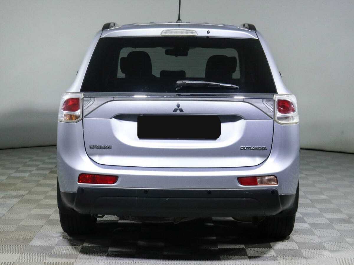Mitsubishi Outlander с пробегом — 2012 год. Фото: #5