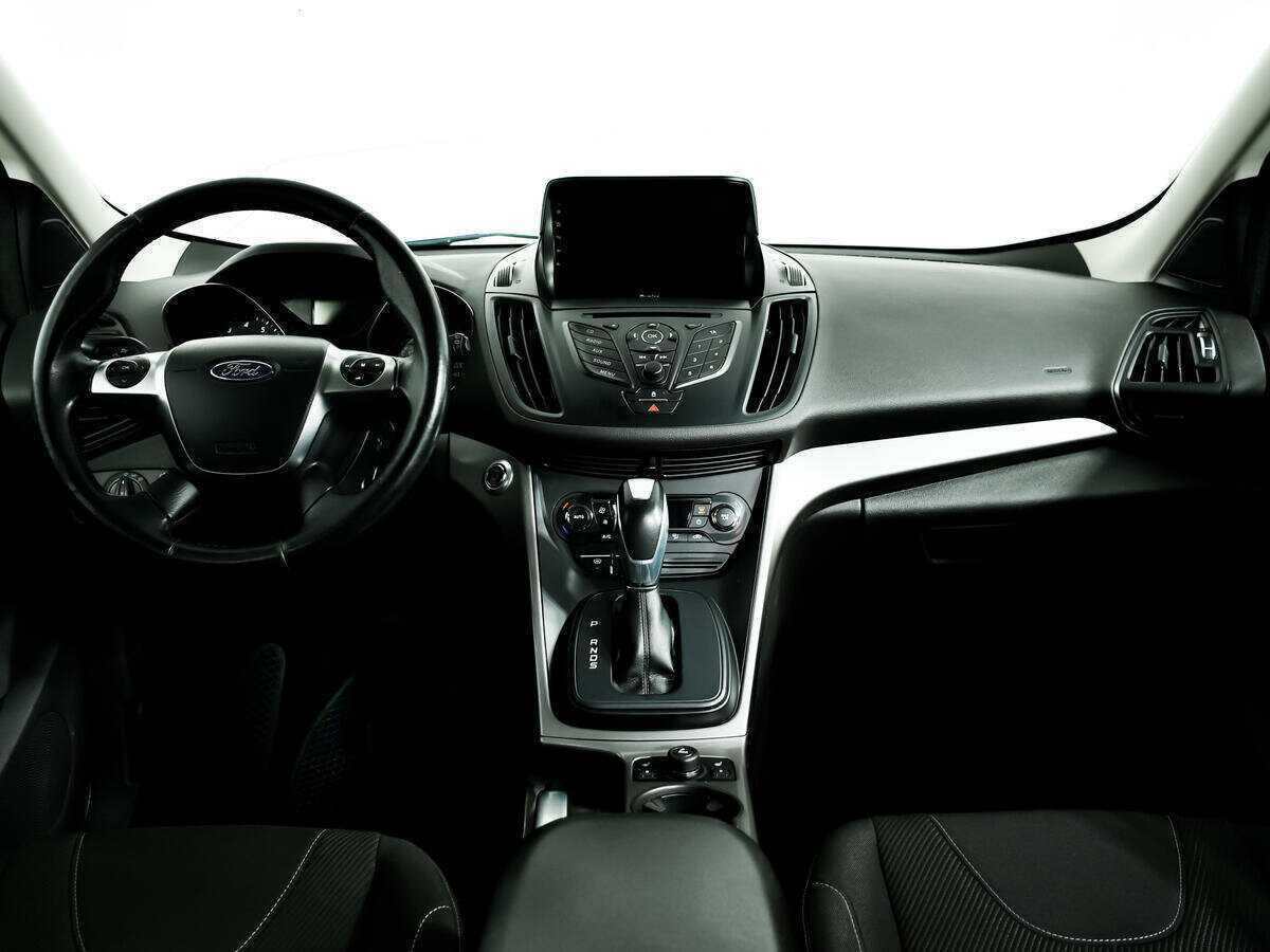 Ford Kuga с пробегом — 2016 год. Фото: #10