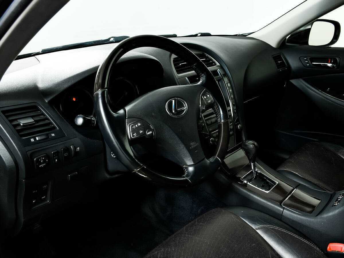 Lexus ES с пробегом — 2012 год. Фото: #12