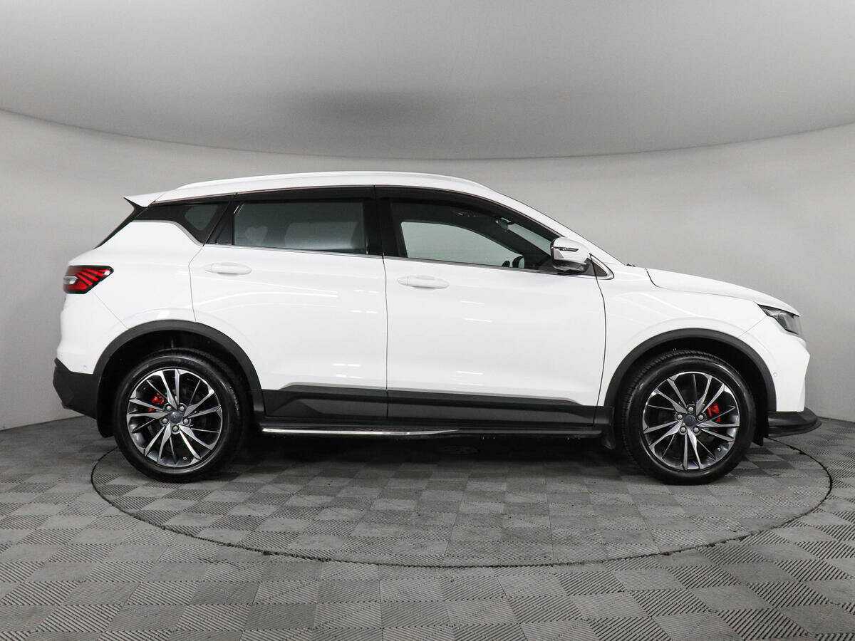 Geely Coolray с пробегом — 2022 год. Фото: #3