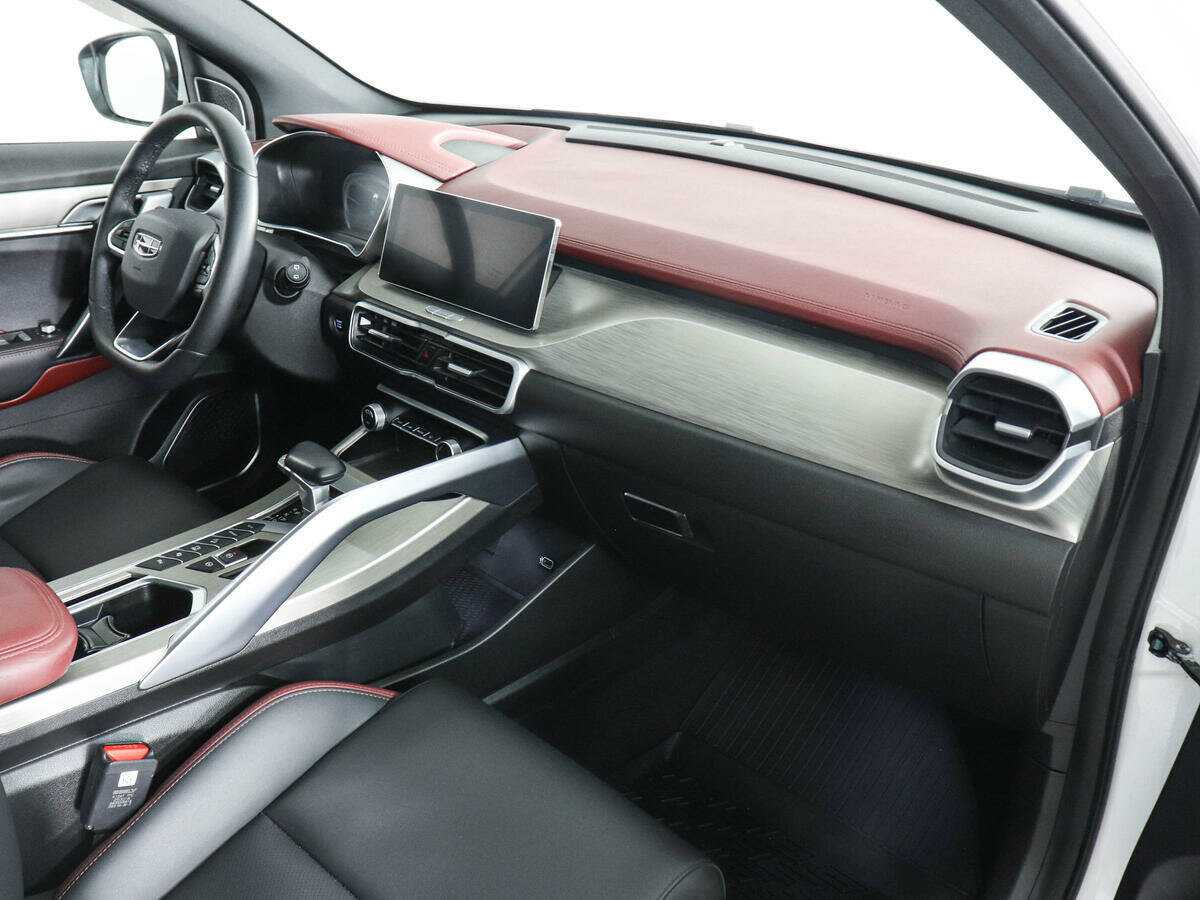 Geely Coolray с пробегом — 2022 год. Фото: #9