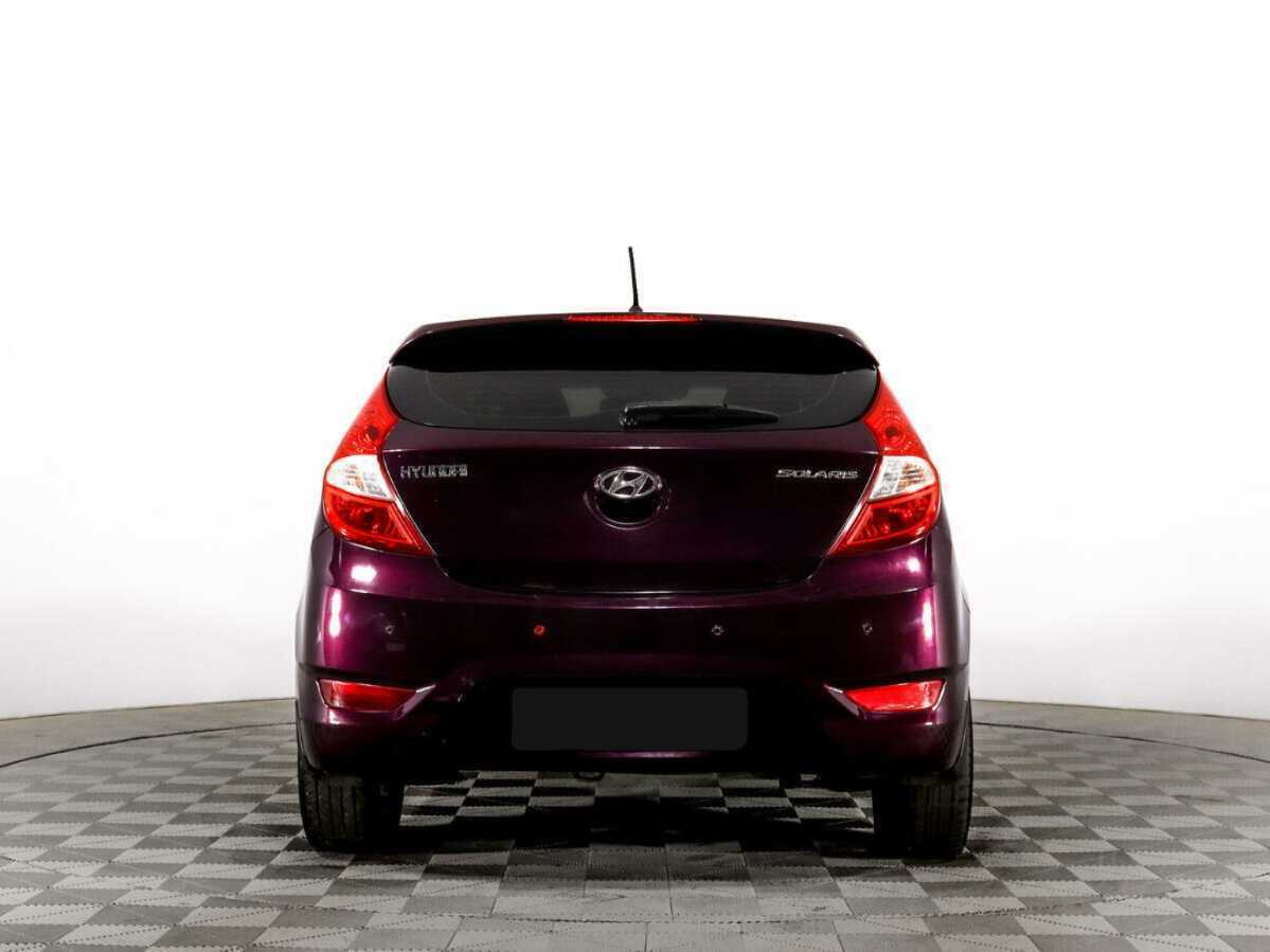 Hyundai Solaris с пробегом — 2013 год. Фото: #5