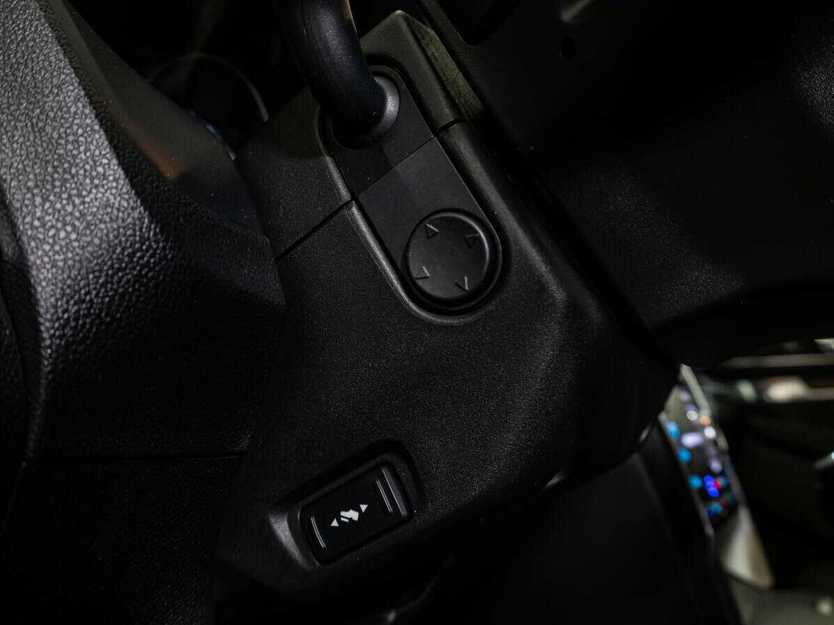 Ford Explorer с пробегом — 2015 год. Фото: #23