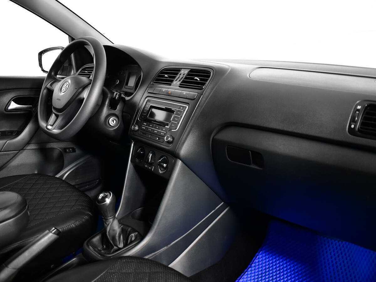 Volkswagen Polo с пробегом — 2019 год. Фото: #8