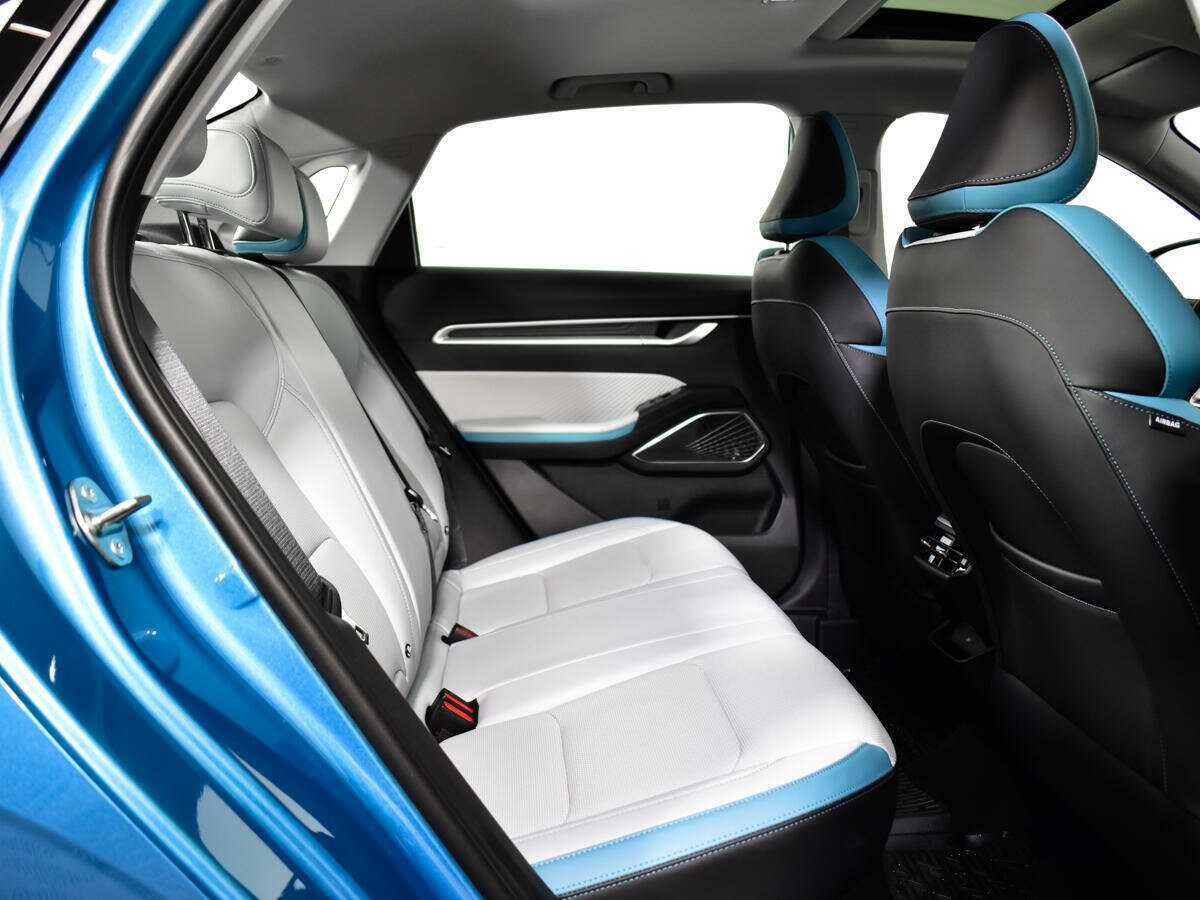 Geely Emgrand с пробегом — 2023 год. Фото: #9