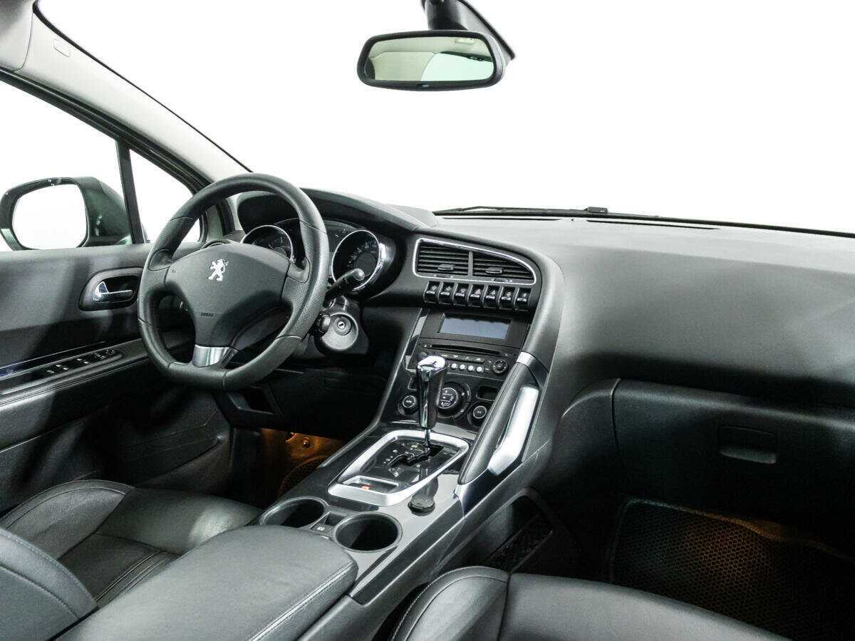 Peugeot 3008 с пробегом — 2013 год. Фото: #8