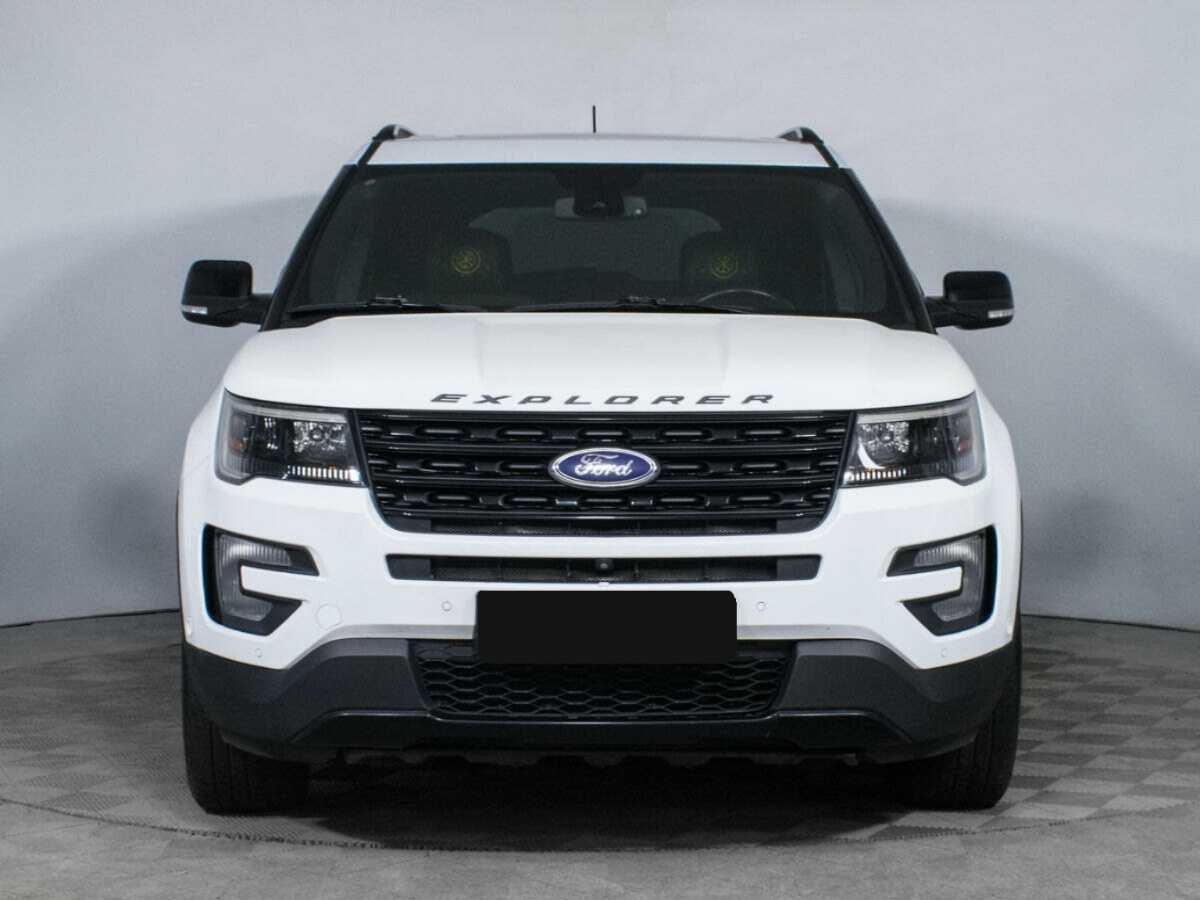 Ford Explorer с пробегом — 2016 год. Фото: #1