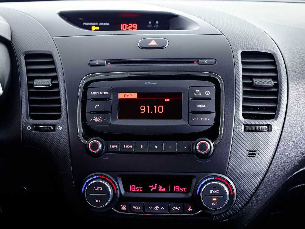 Kia Cerato с пробегом — 2018 год. Фото: #13