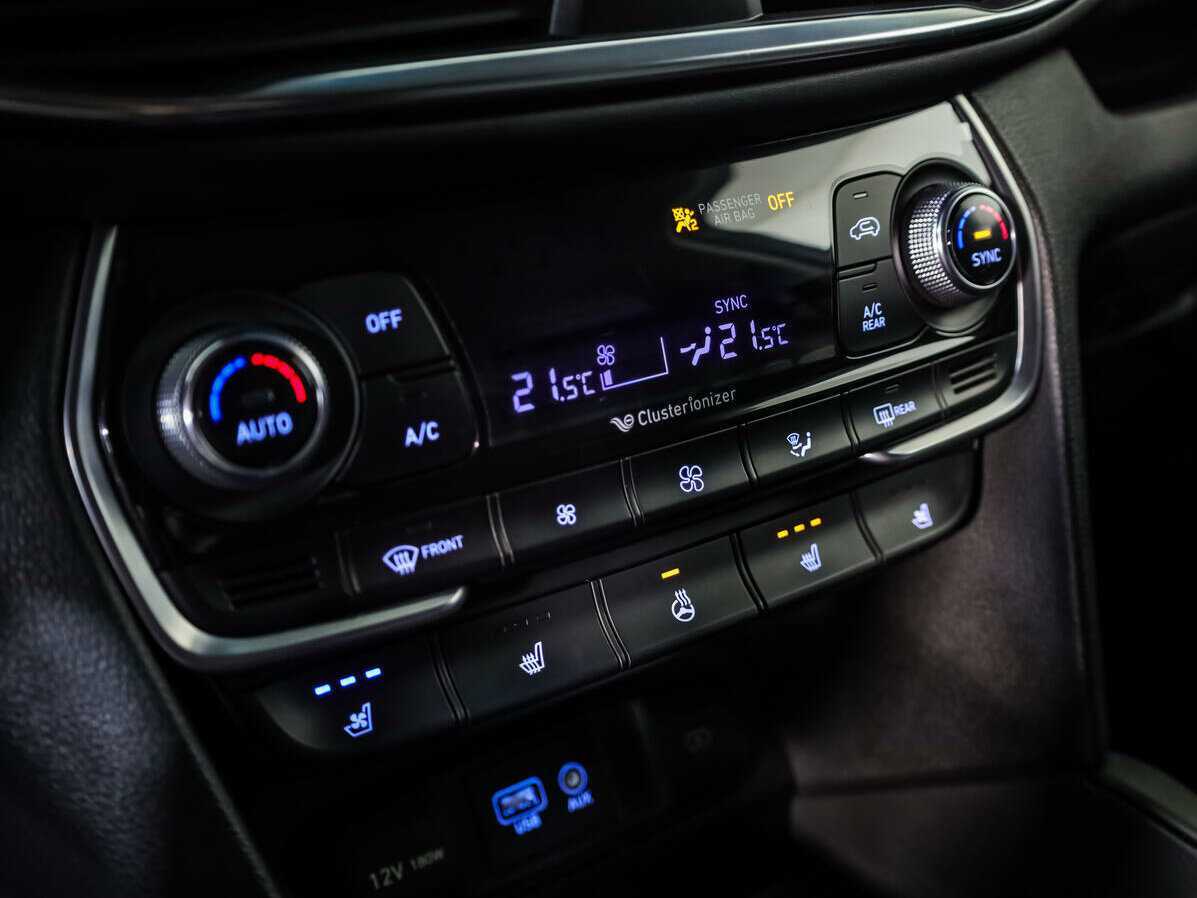 Hyundai Santa Fe с пробегом — 2018 год. Фото: #13