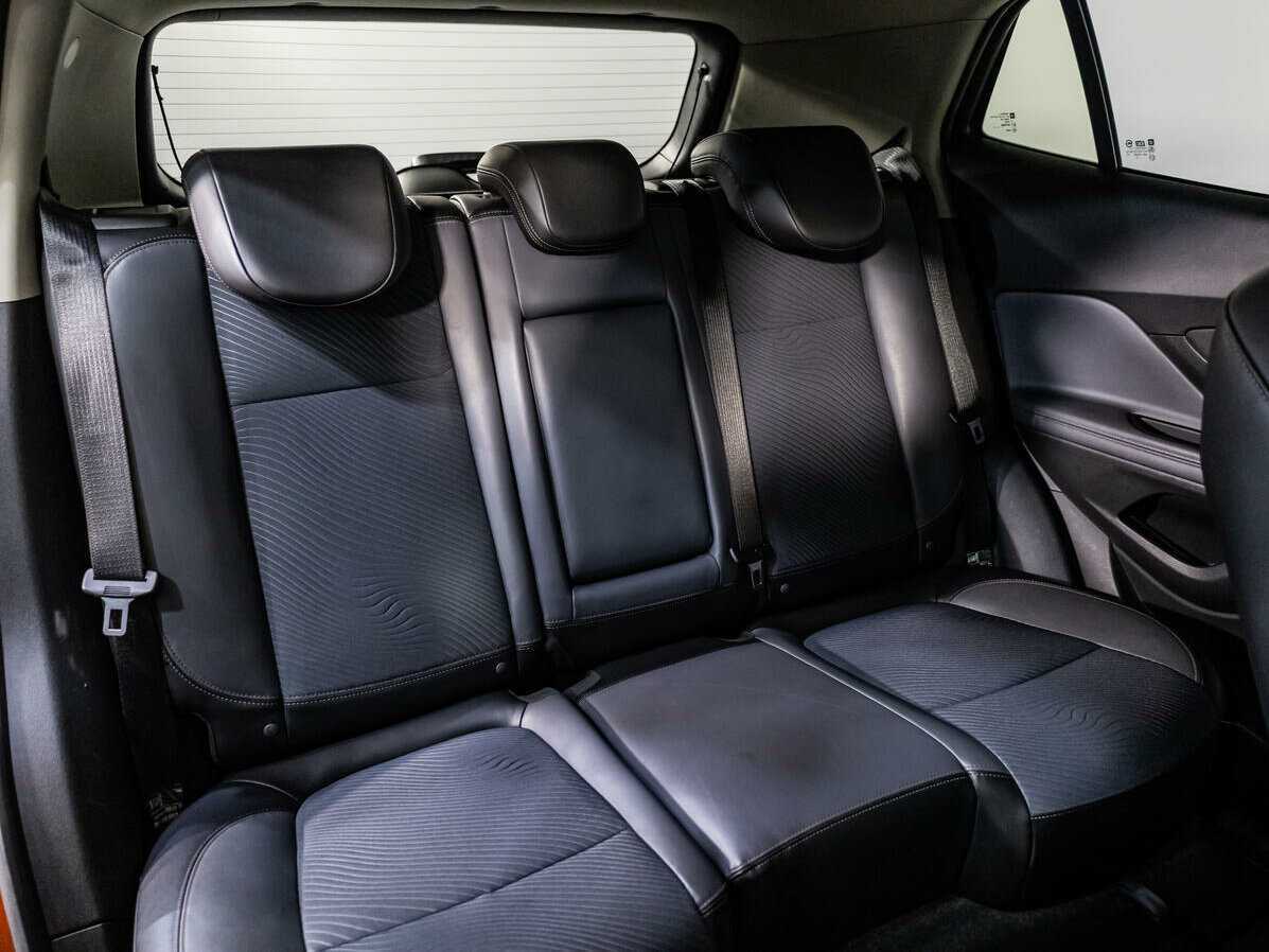 Opel Mokka с пробегом — 2013 год. Фото: #9