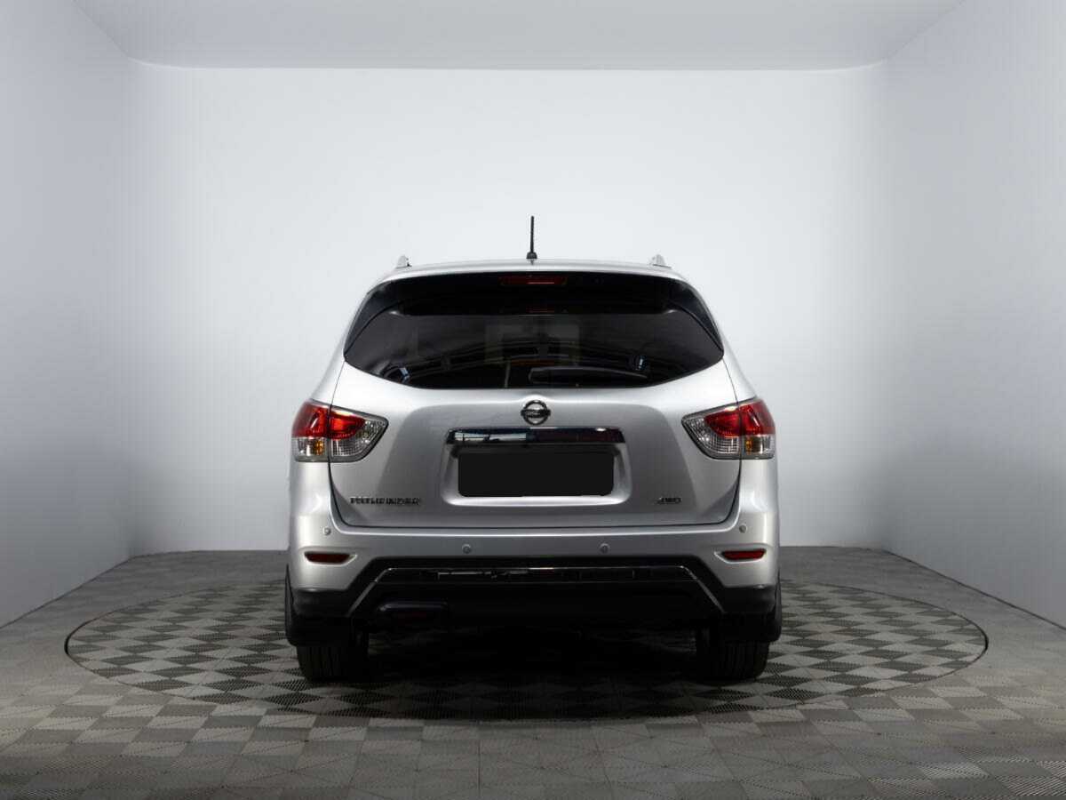 Nissan Pathfinder с пробегом — 2015 год. Фото: #5