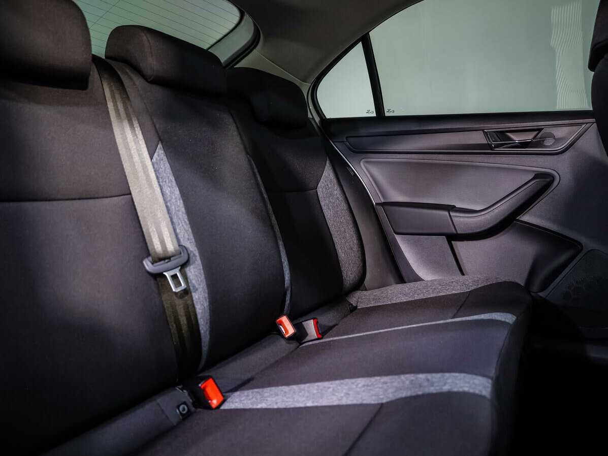 Skoda Rapid с пробегом — 2021 год. Фото: #10