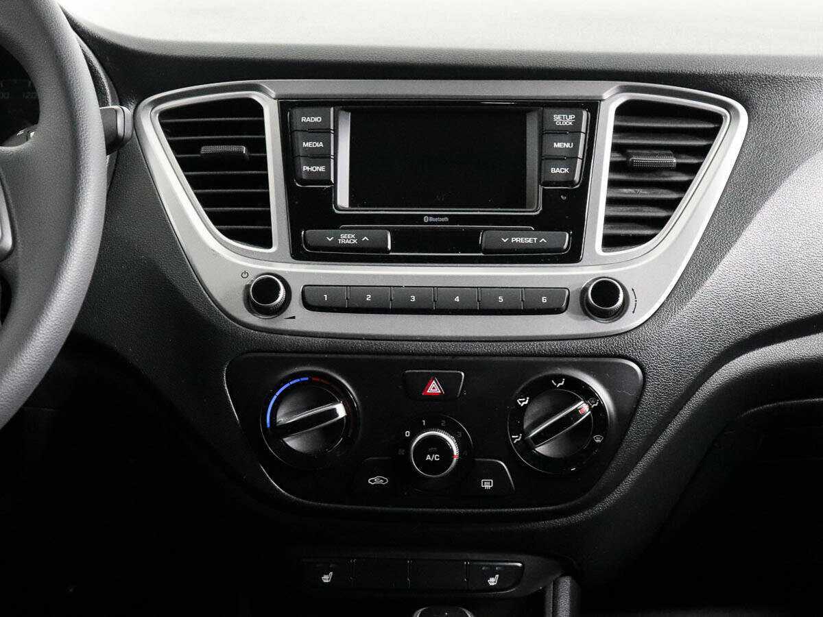 Hyundai Solaris с пробегом — 2021 год. Фото: #11