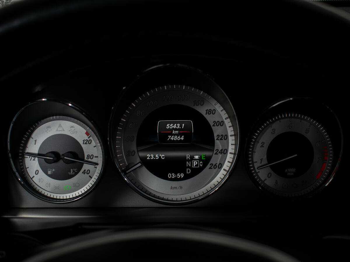 Mercedes-Benz GLK-Класс с пробегом — 2012 год. Фото: #9