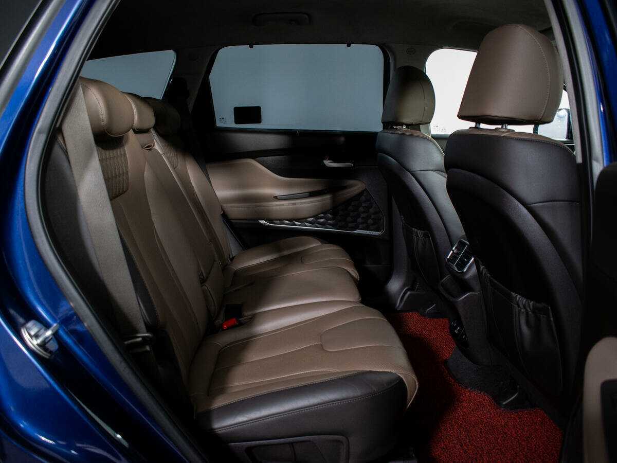 Hyundai Santa Fe с пробегом — 2018 год. Фото: #9