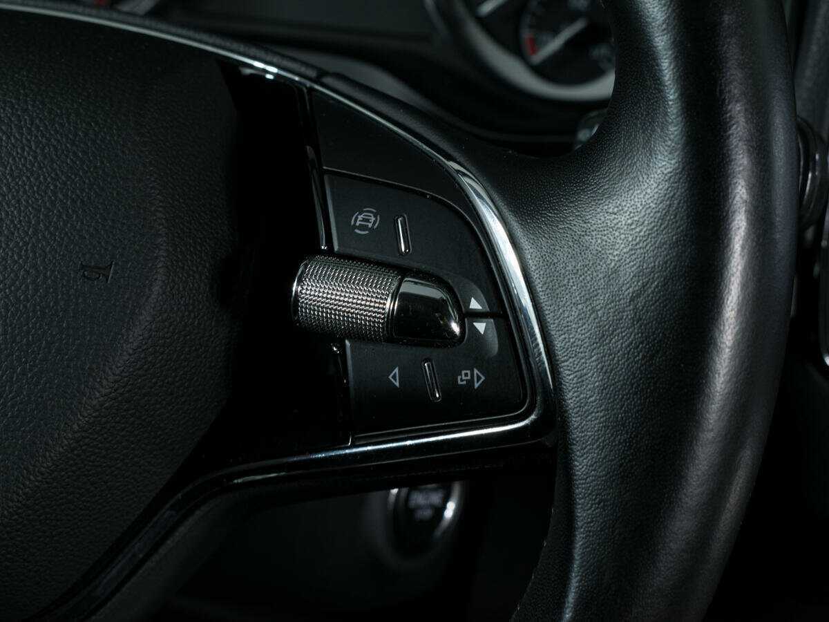 Skoda Karoq с пробегом — 2021 год. Фото: #12