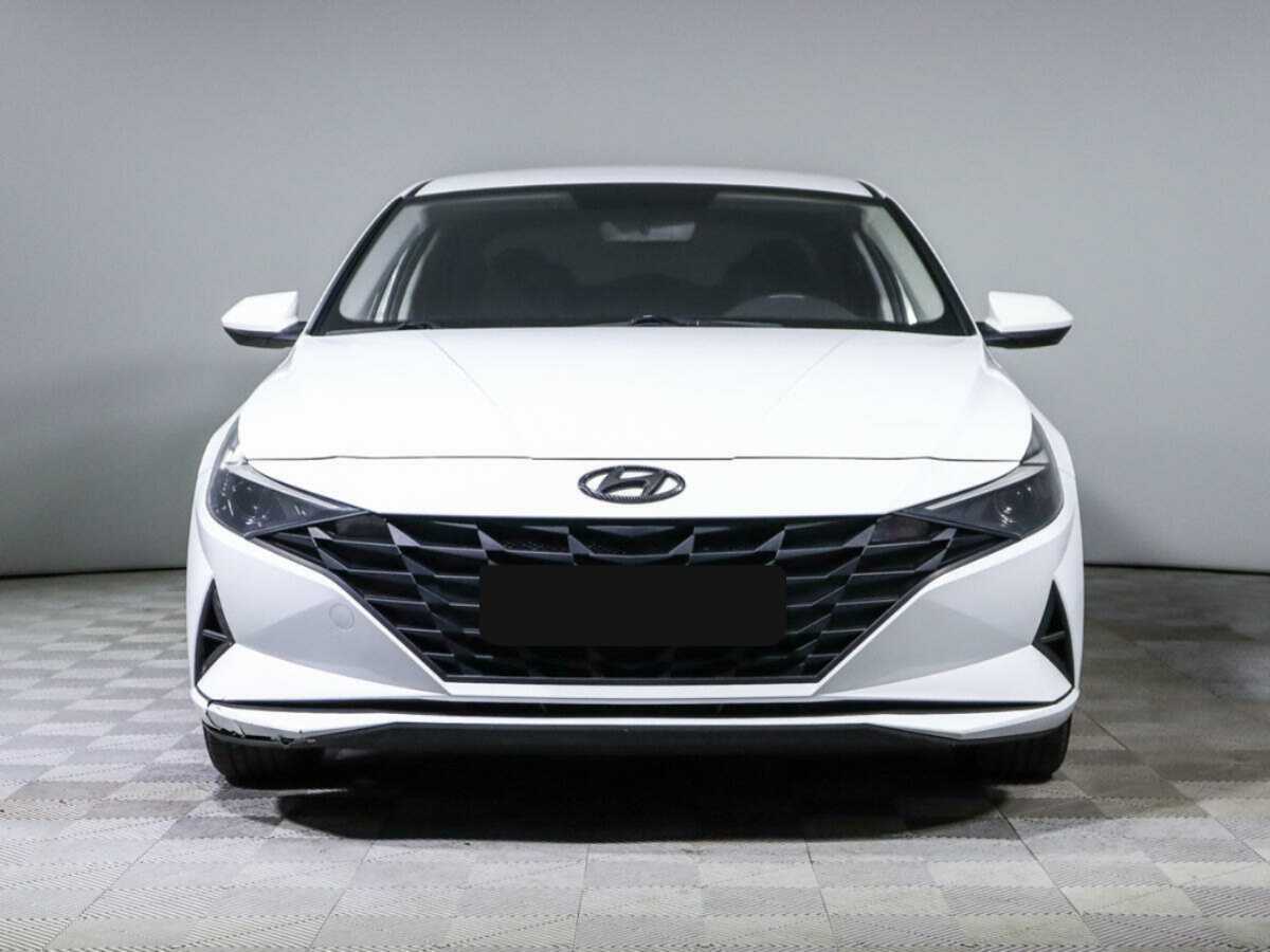 Hyundai Elantra с пробегом — 2021 год. Фото: #1