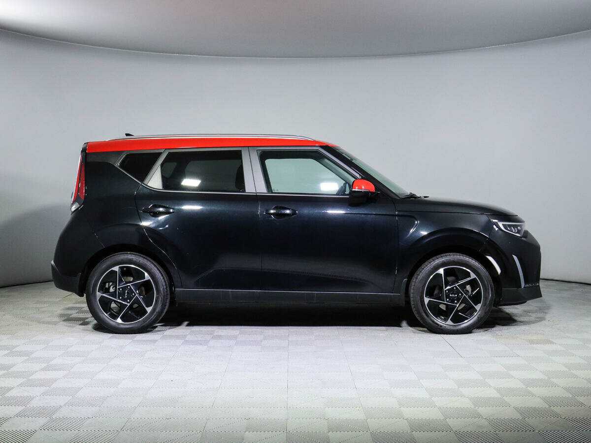 Kia Soul с пробегом — 2023 год. Фото: #3