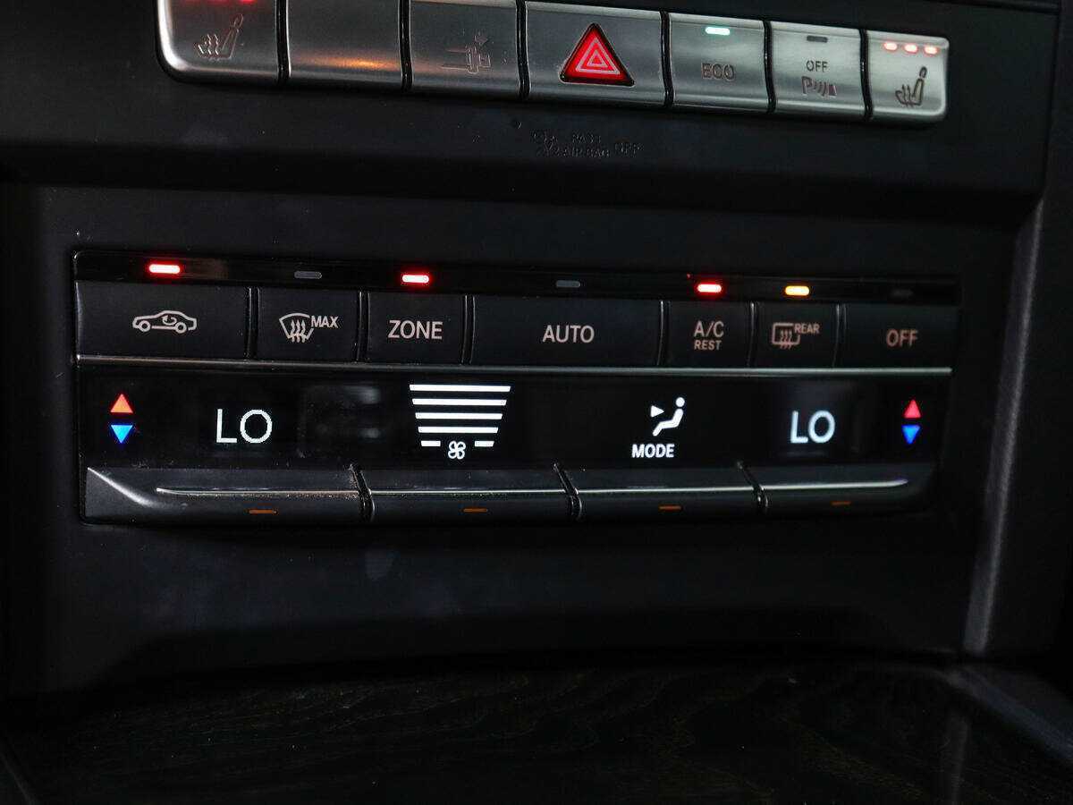 Mercedes-Benz E-Класс с пробегом — 2013 год. Фото: #12