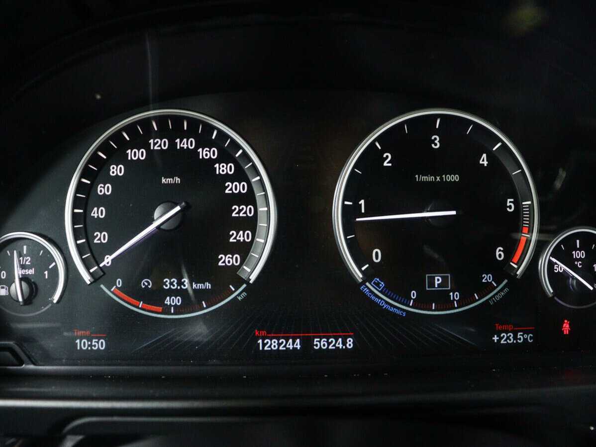 BMW 5 серии с пробегом — 2016 год. Фото: #8