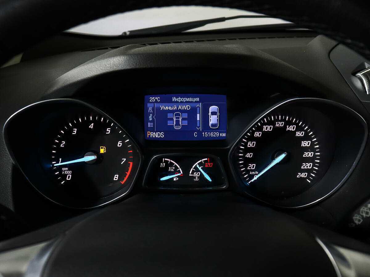 Ford Kuga с пробегом — 2014 год. Фото: #9