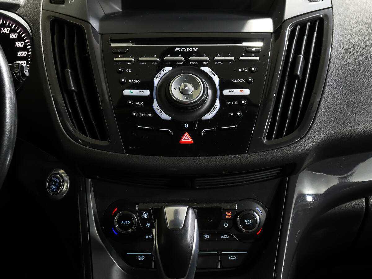 Ford Kuga с пробегом — 2014 год. Фото: #11