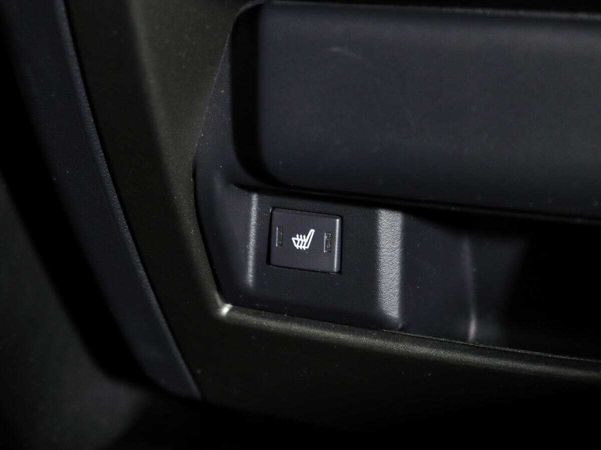 Land Rover Discovery с пробегом — 2013 год. Фото: #15