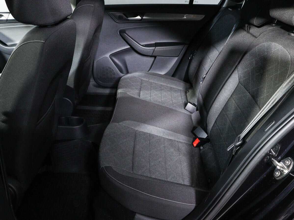 Volkswagen Polo с пробегом — 2021 год. Фото: #7