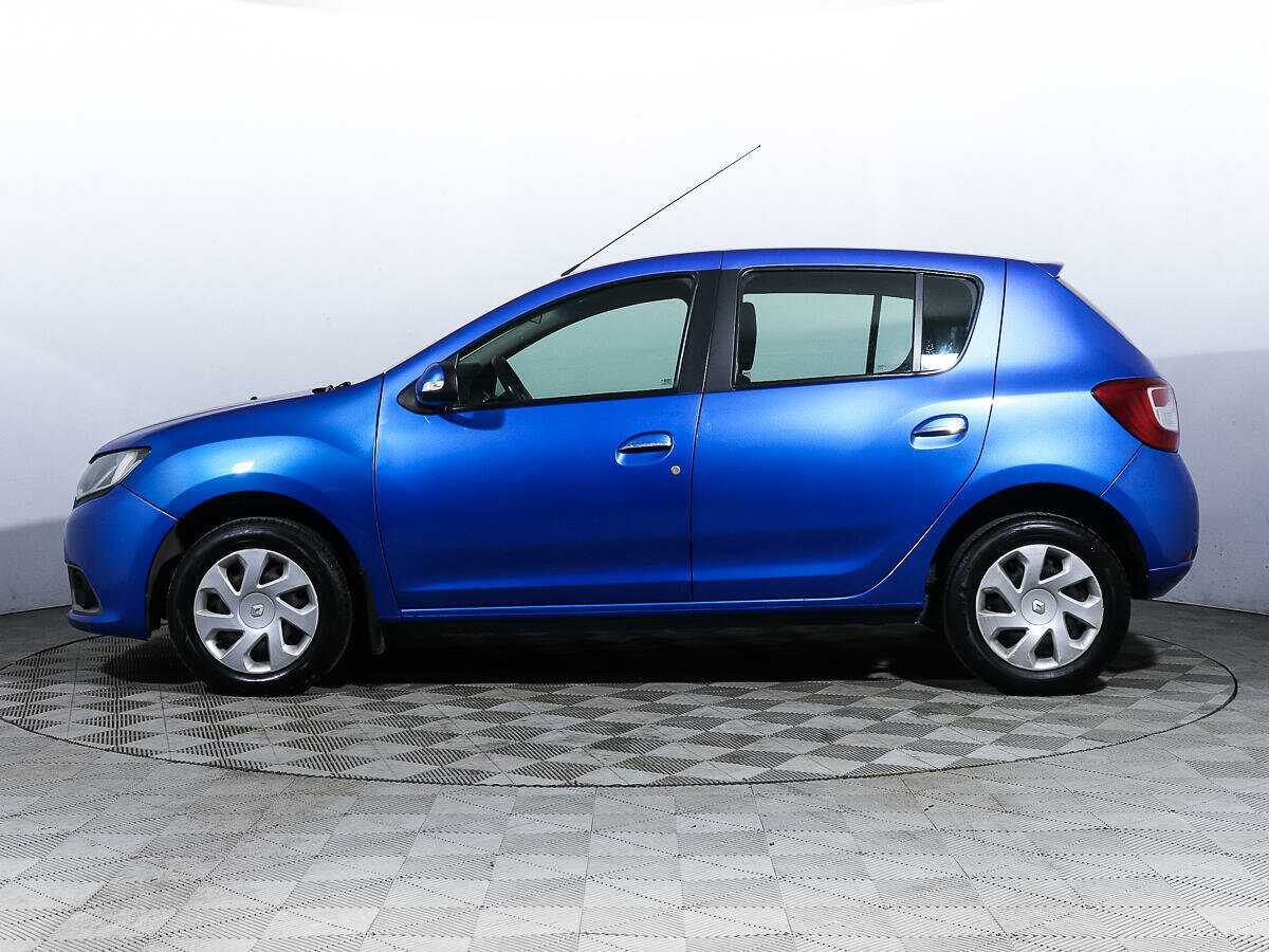 Renault Sandero с пробегом — 2016 год. Фото: #6