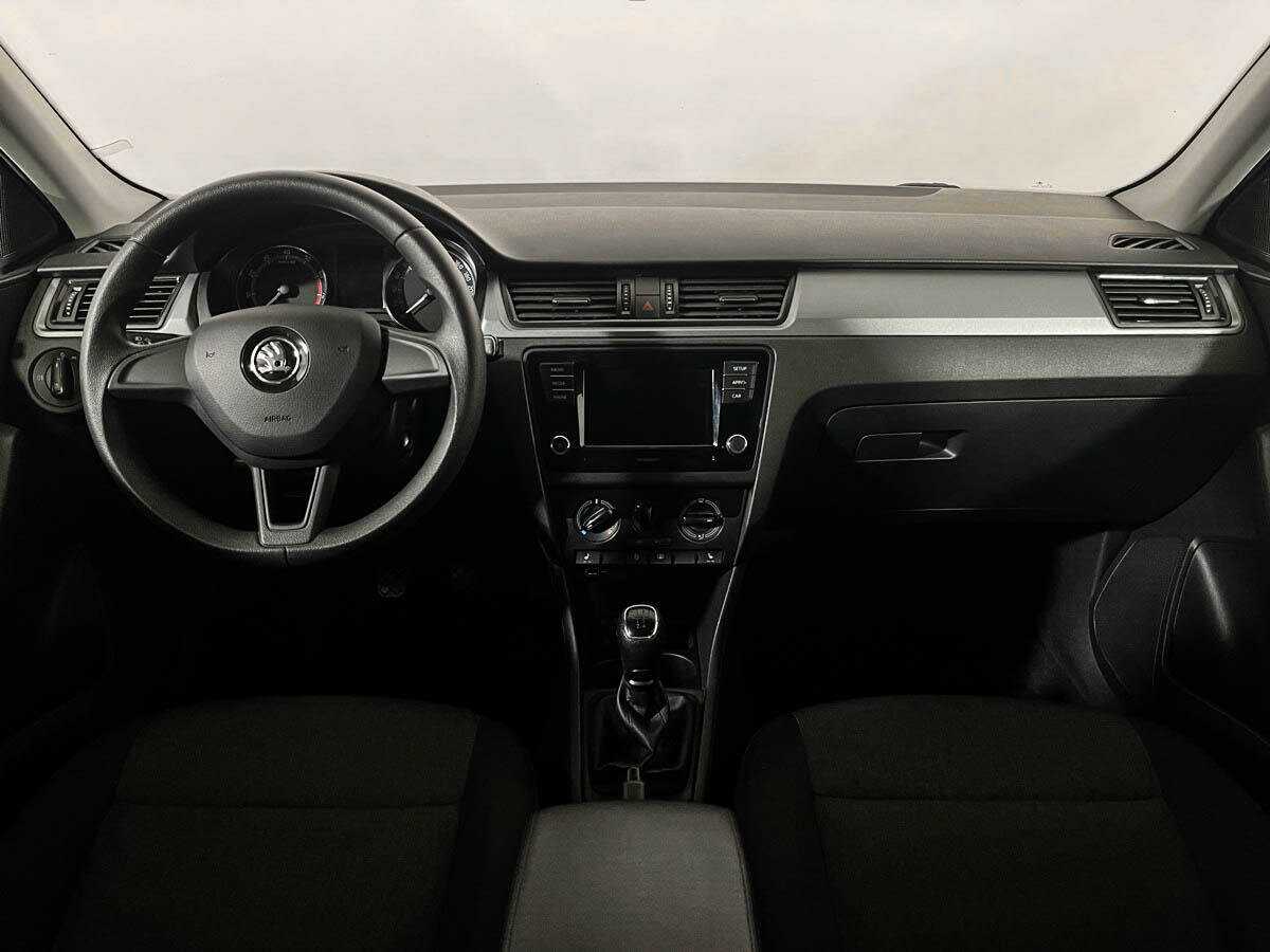 Skoda Rapid с пробегом — 2019 год. Фото: #9