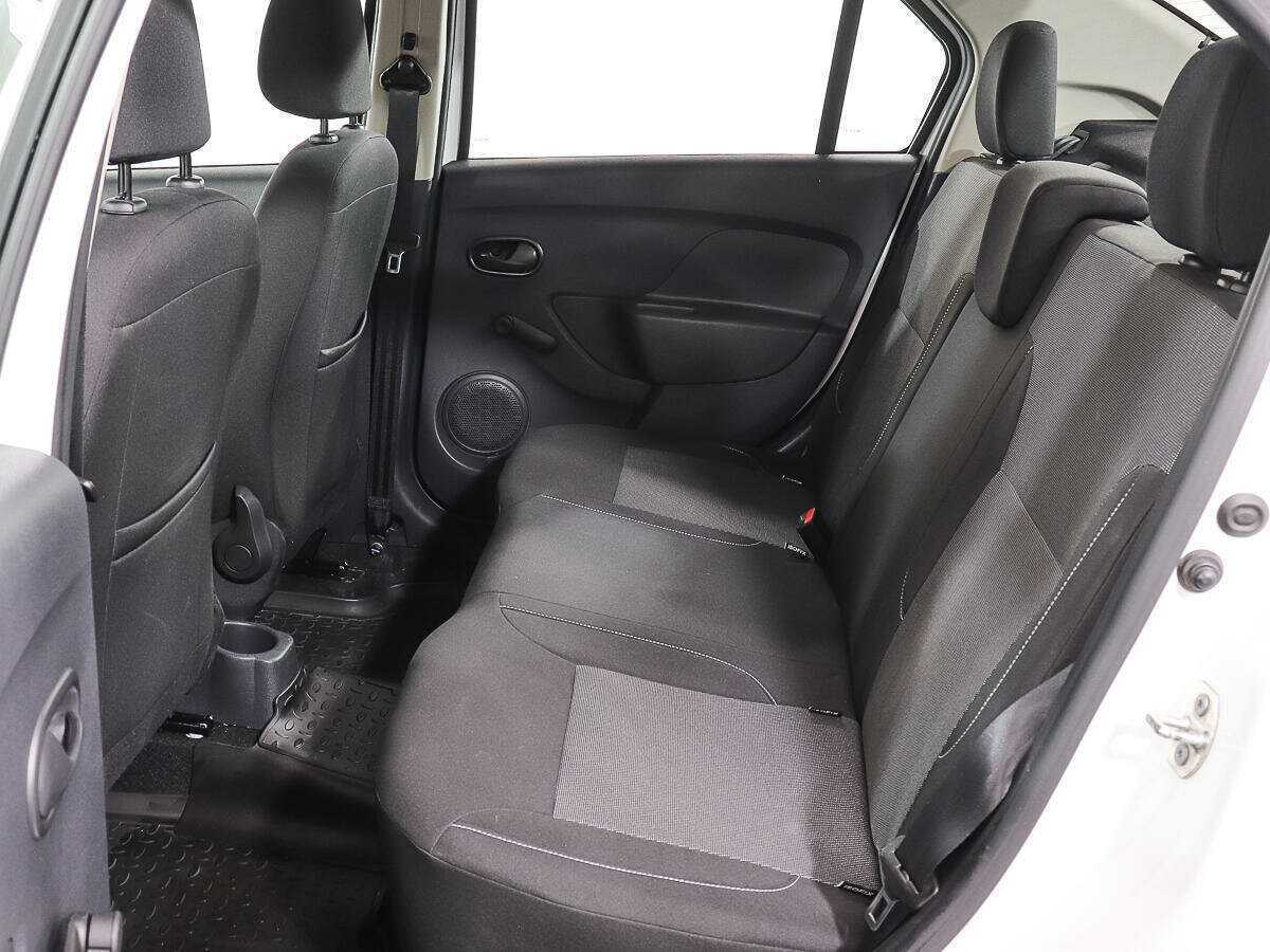 Renault Logan с пробегом — 2020 год. Фото: #8