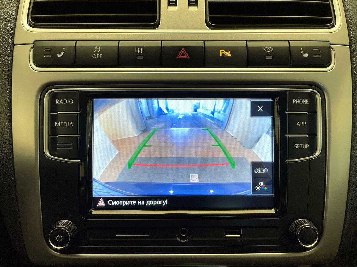 Volkswagen Polo с пробегом — 2018 год. Фото: #17