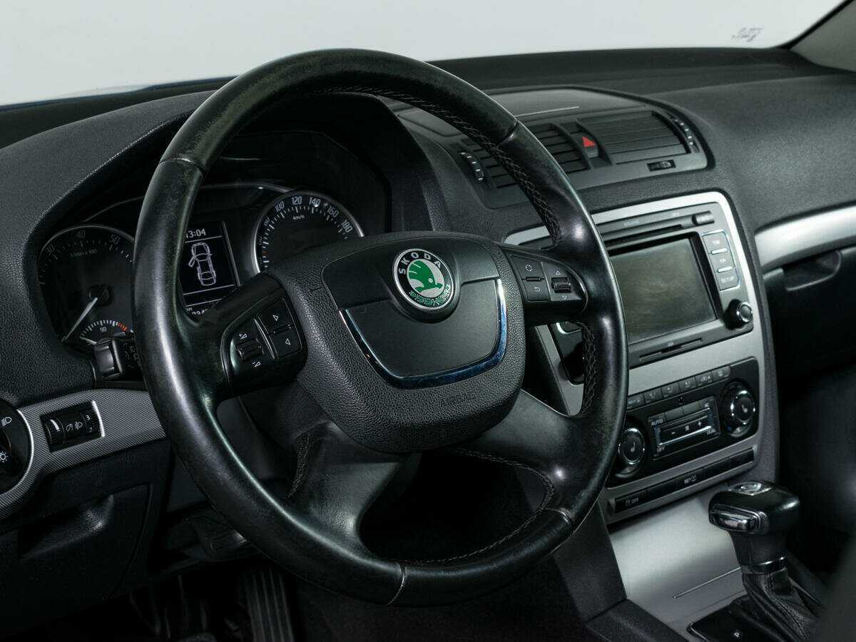 Skoda Octavia с пробегом — 2012 год. Фото: #13