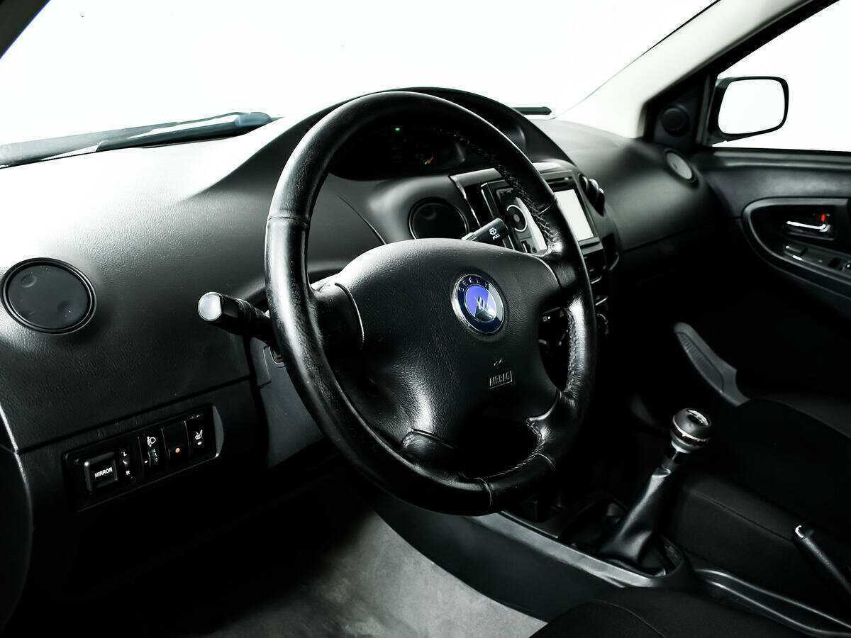 Geely MK с пробегом — 2012 год. Фото: #12