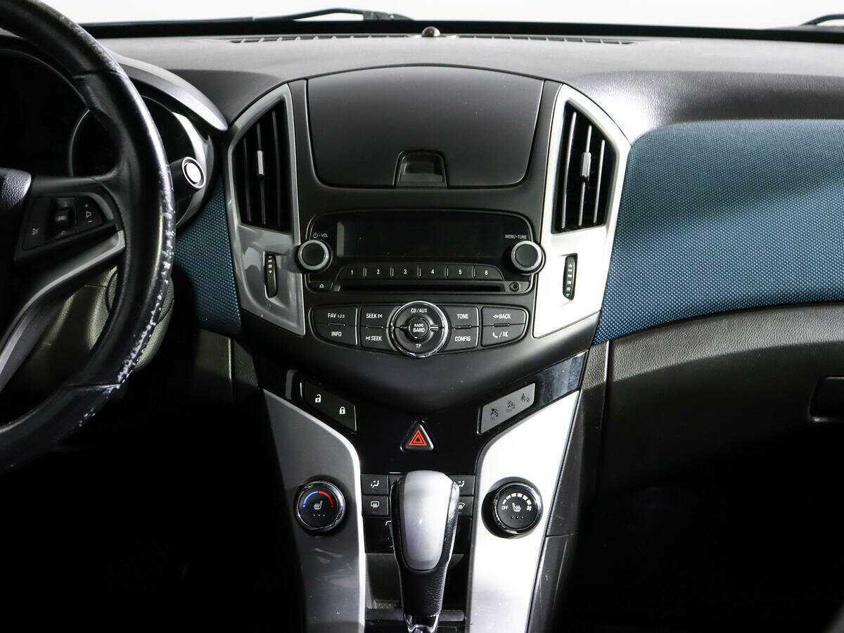 Chevrolet Cruze с пробегом — 2013 год. Фото: #10