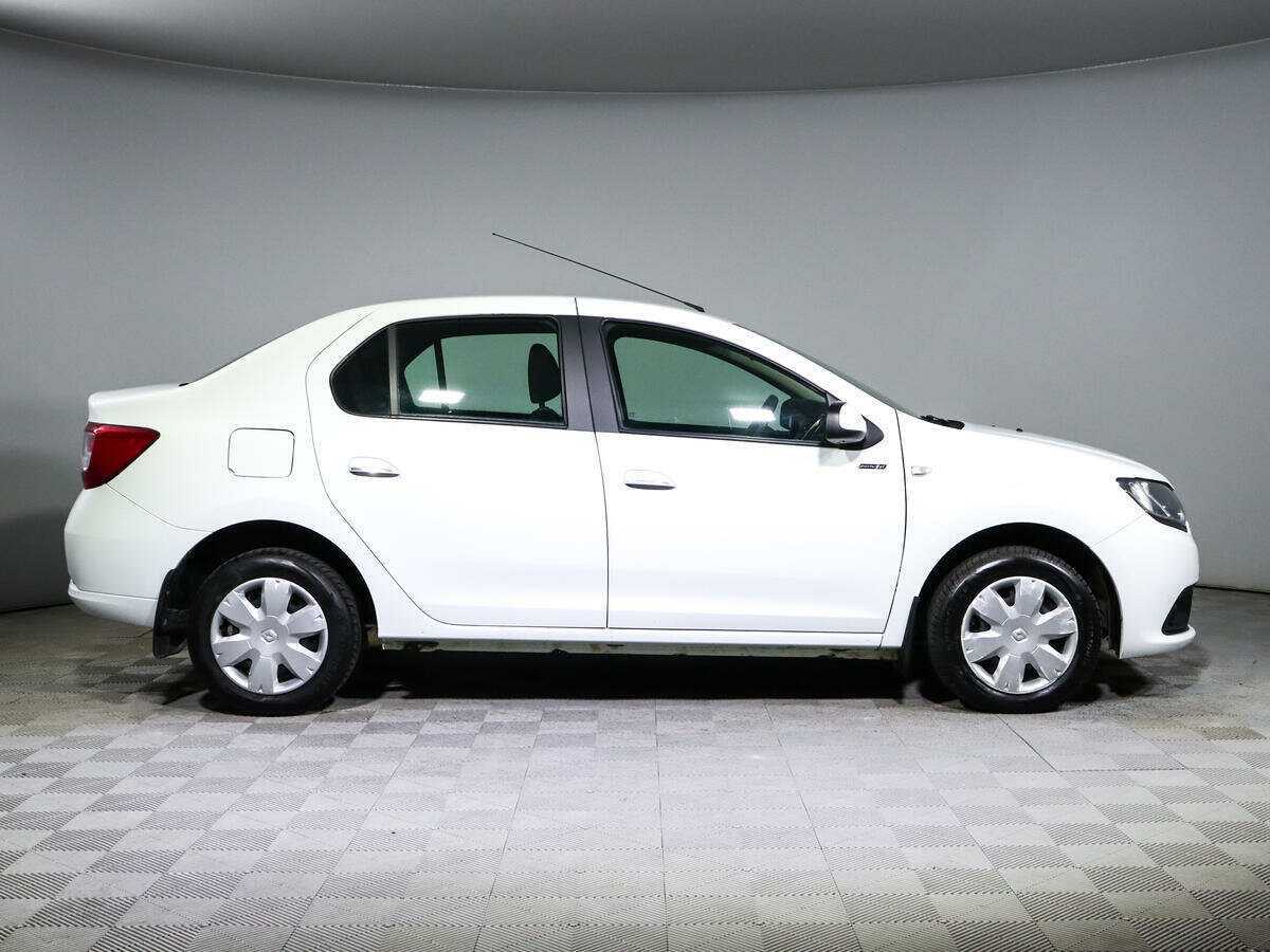 Renault Logan с пробегом — 2017 год. Фото: #3