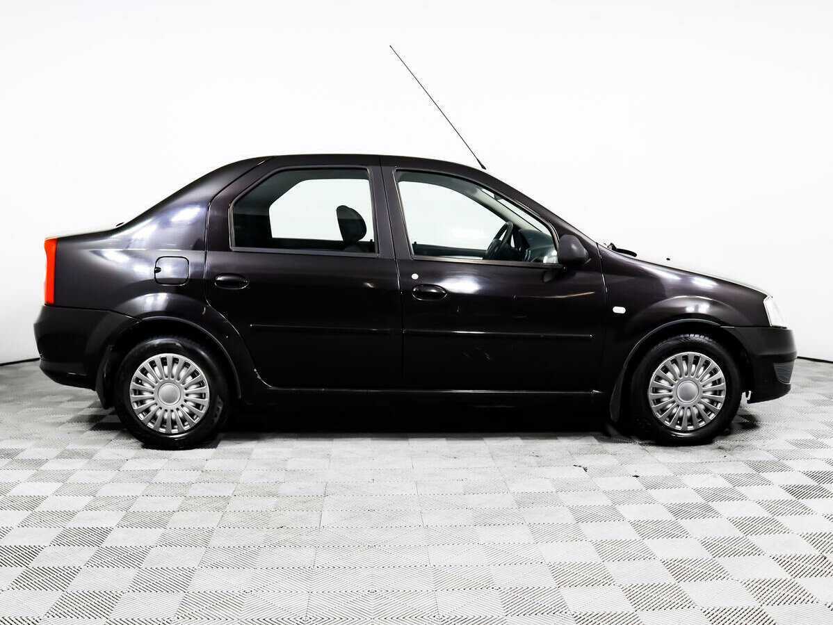 Renault Logan с пробегом — 2012 год. Фото: #3