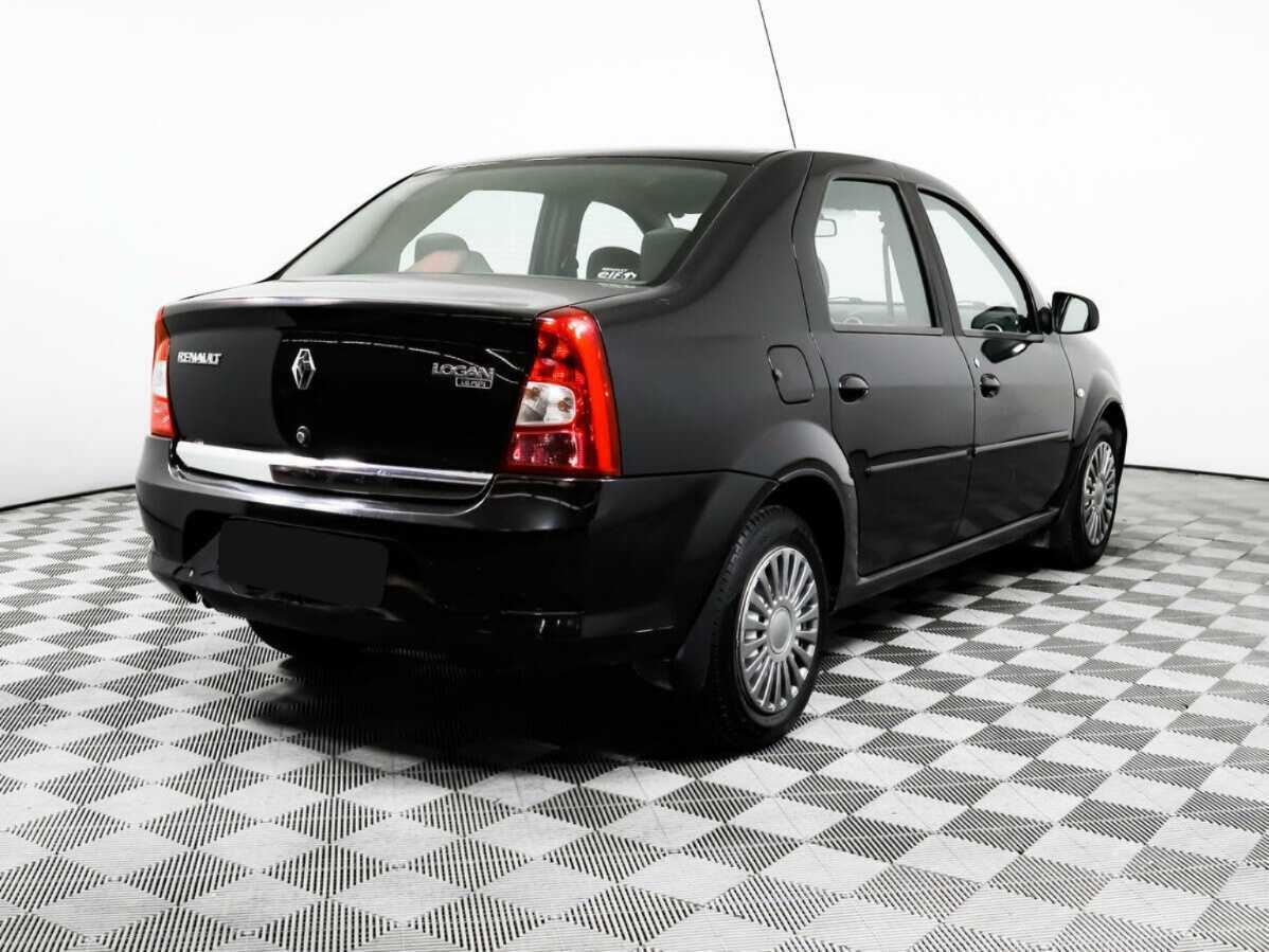 Renault Logan с пробегом — 2012 год. Фото: #4