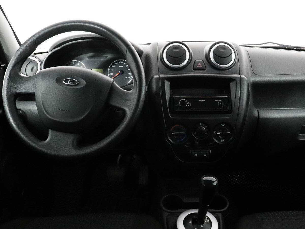 Lada (ВАЗ) Granta с пробегом — 2015 год. Фото: #8