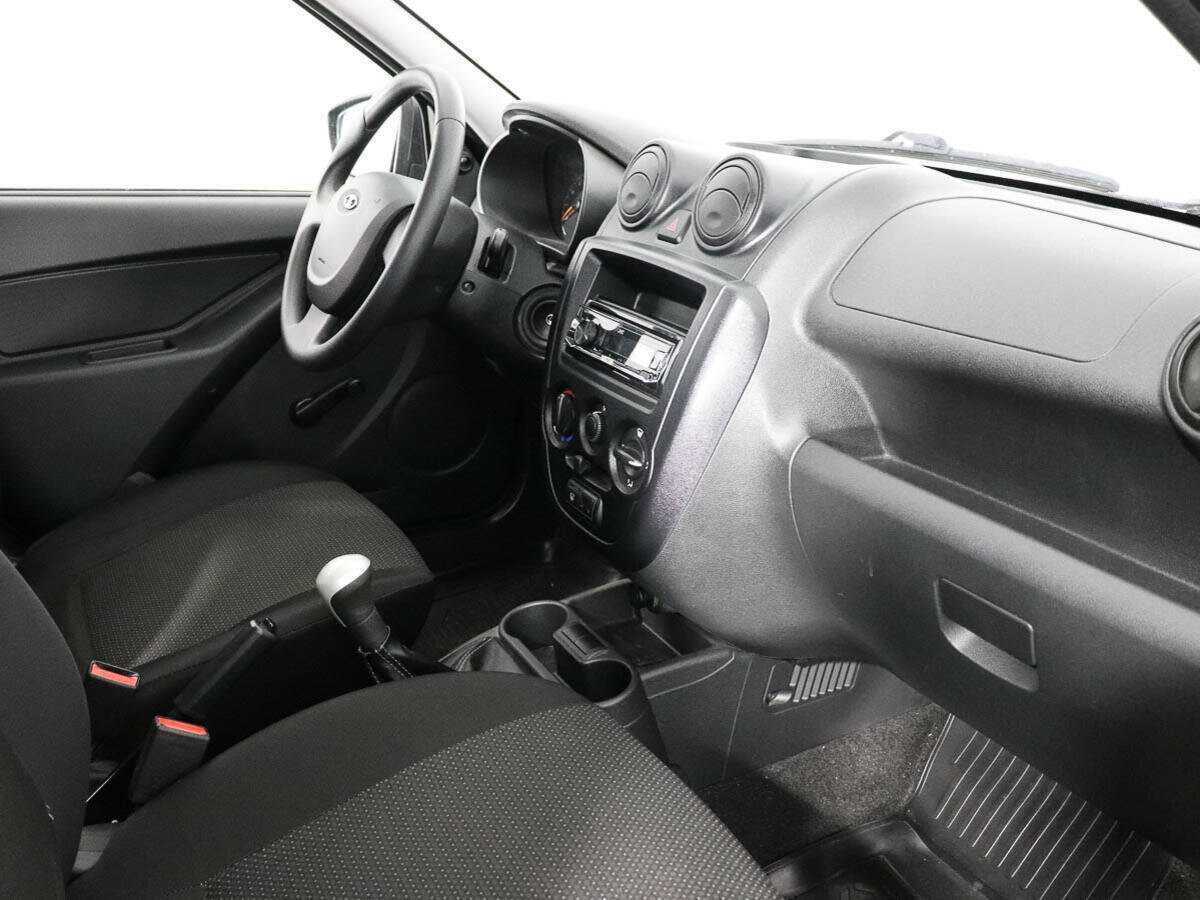 Lada (ВАЗ) Granta с пробегом — 2015 год. Фото: #8