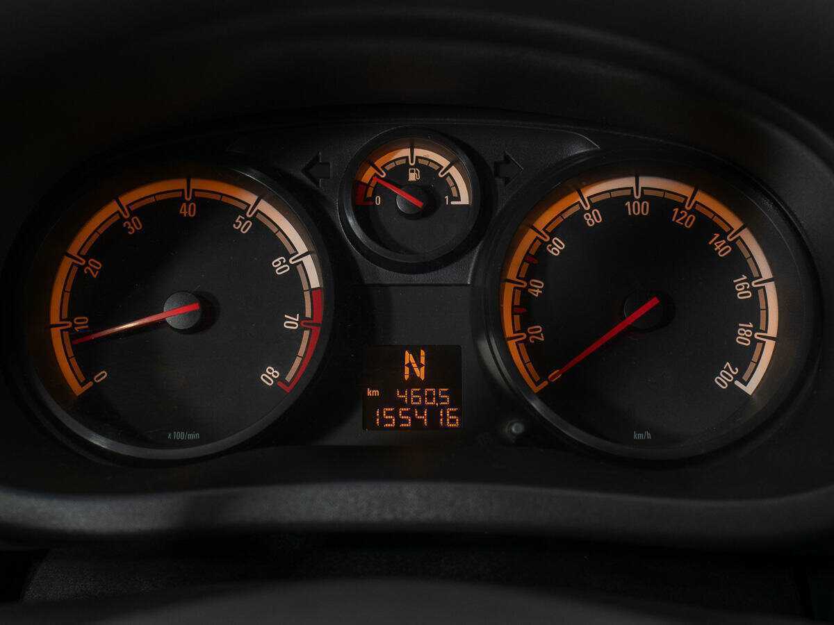 Opel Corsa с пробегом — 2012 год. Фото: #11