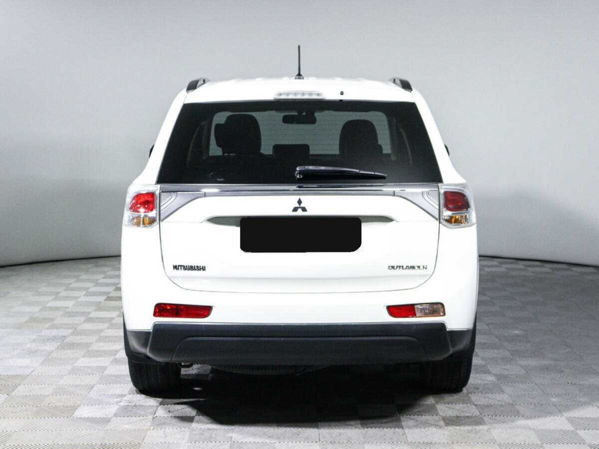 Mitsubishi Outlander с пробегом — 2012 год. Фото: #4