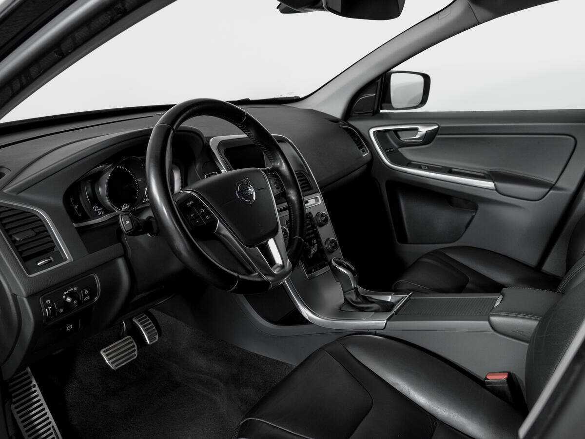 Volvo XC60 с пробегом — 2016 год. Фото: #13