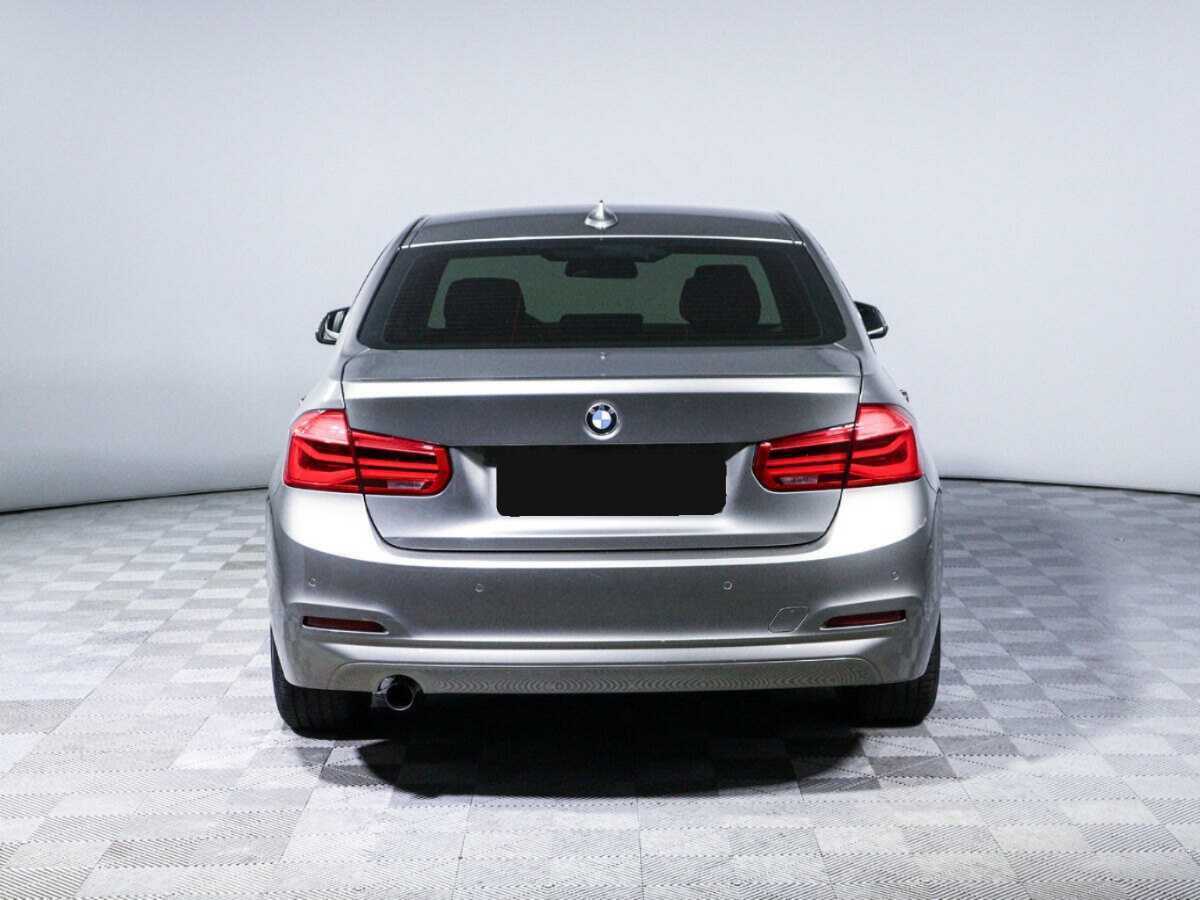 BMW 3 серии с пробегом — 2017 год. Фото: #4