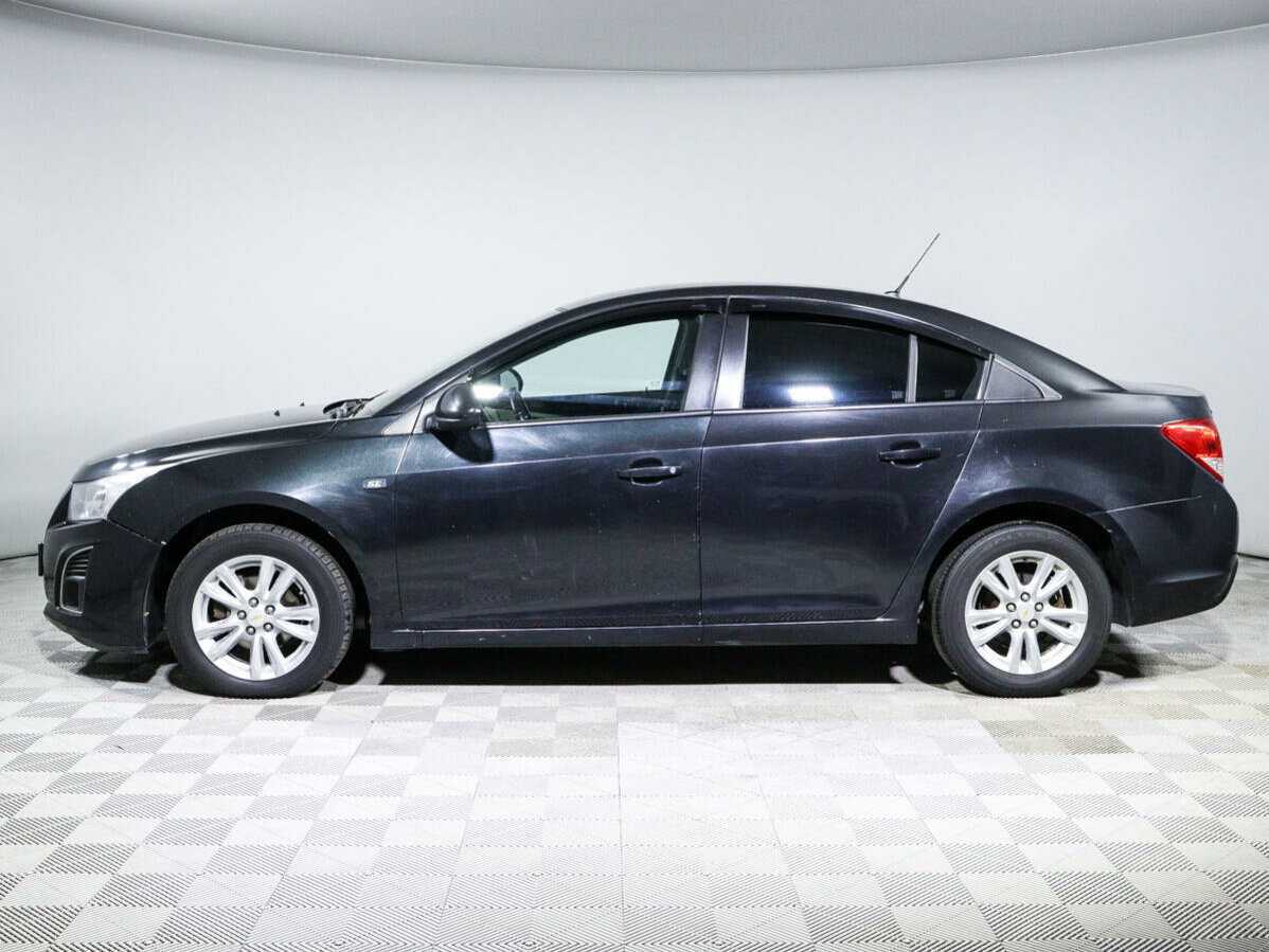 Chevrolet Cruze с пробегом — 2012 год. Фото: #7