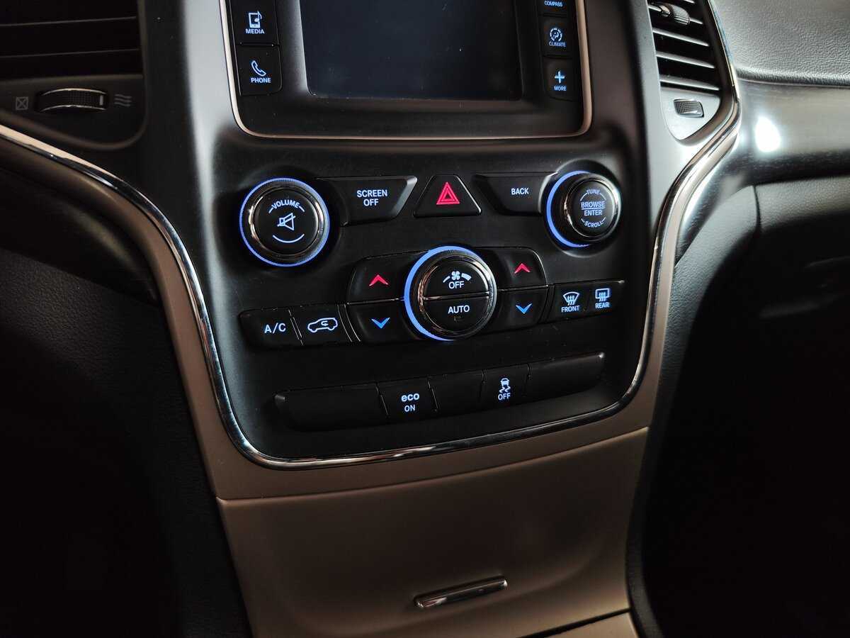 Jeep Grand Cherokee с пробегом — 2013 год. Фото: #15