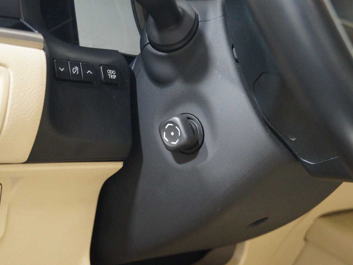 Lexus ES с пробегом — 2012 год. Фото: #9