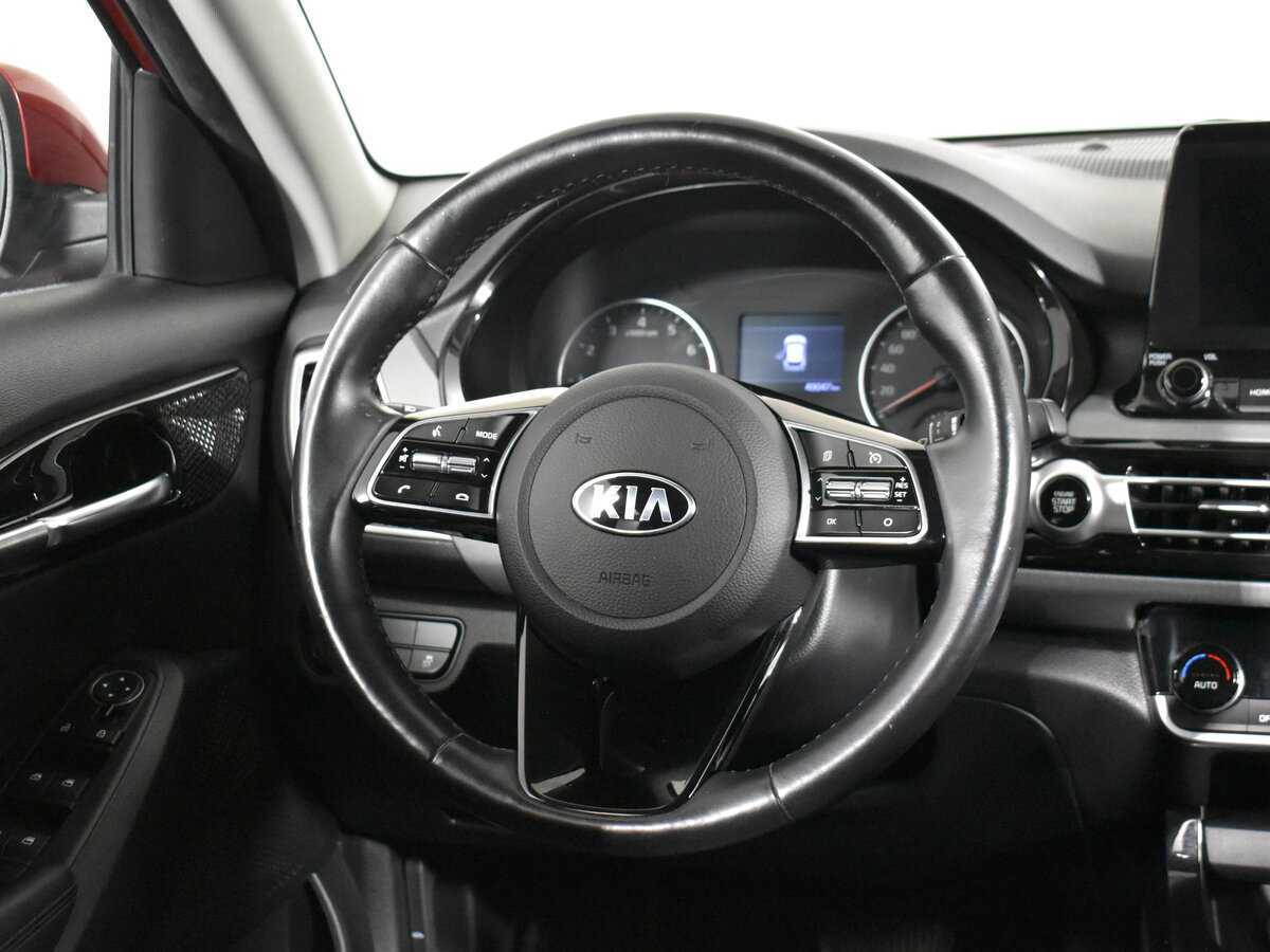 Kia Seltos с пробегом — 2021 год. Фото: #10